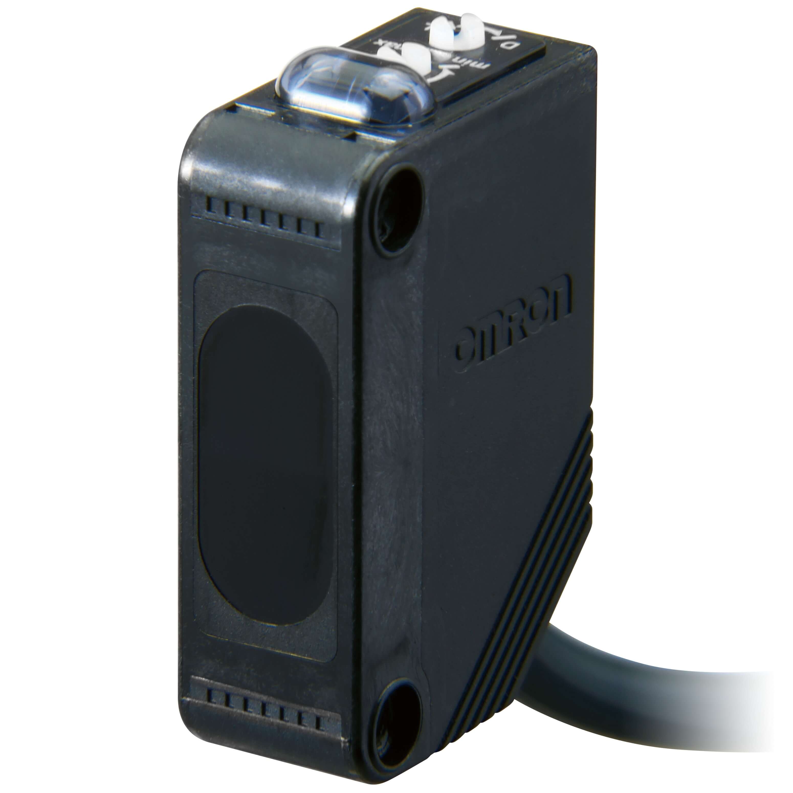 OMRON E3Z-D62 2M 小型光電感測器(擴散反射型/NPN/1m)