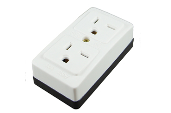 隆光 LKEW 付接地二連明插座(露出型) 20A250V T型 LK3215K